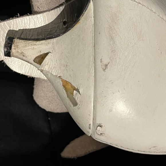 Vintage Berlin Wall skull buckle white leather boots - Picture 7 of 9